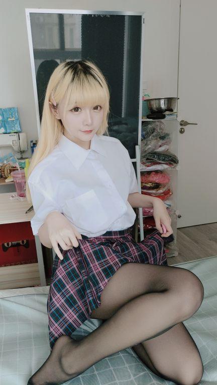 微博红人@星之迟迟-JK短裙 [60P3V500MB] - 图片8