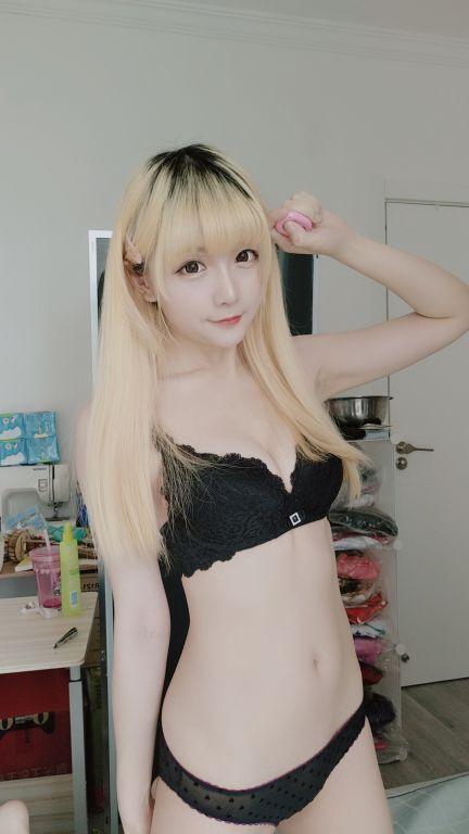 微博红人@星之迟迟-JK短裙 [60P3V500MB] - 图片2