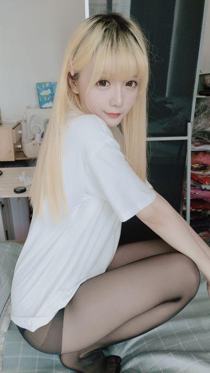 微博红人@星之迟迟 定制系列 6-22 白T恤 [62P2V501MB] - 图片6