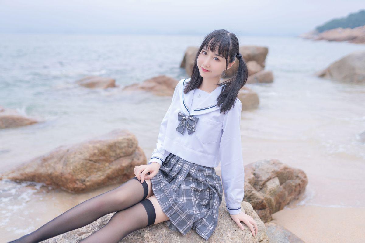 网红Coser@木绵绵OwO - 海边JK [40P37MB] - 图片8