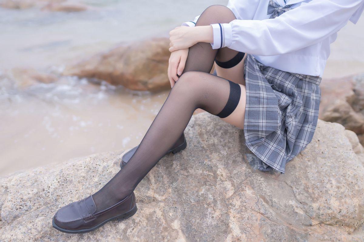 网红Coser@木绵绵OwO - 海边JK [40P37MB] - 图片6