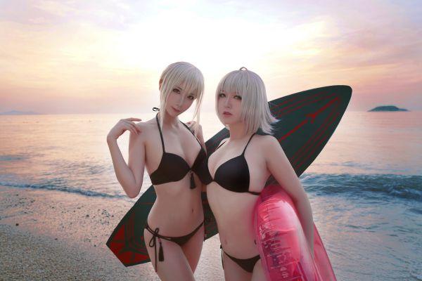 微博人气Coser@半半子&索索 海边泳装 [40P45MB] - 图片3