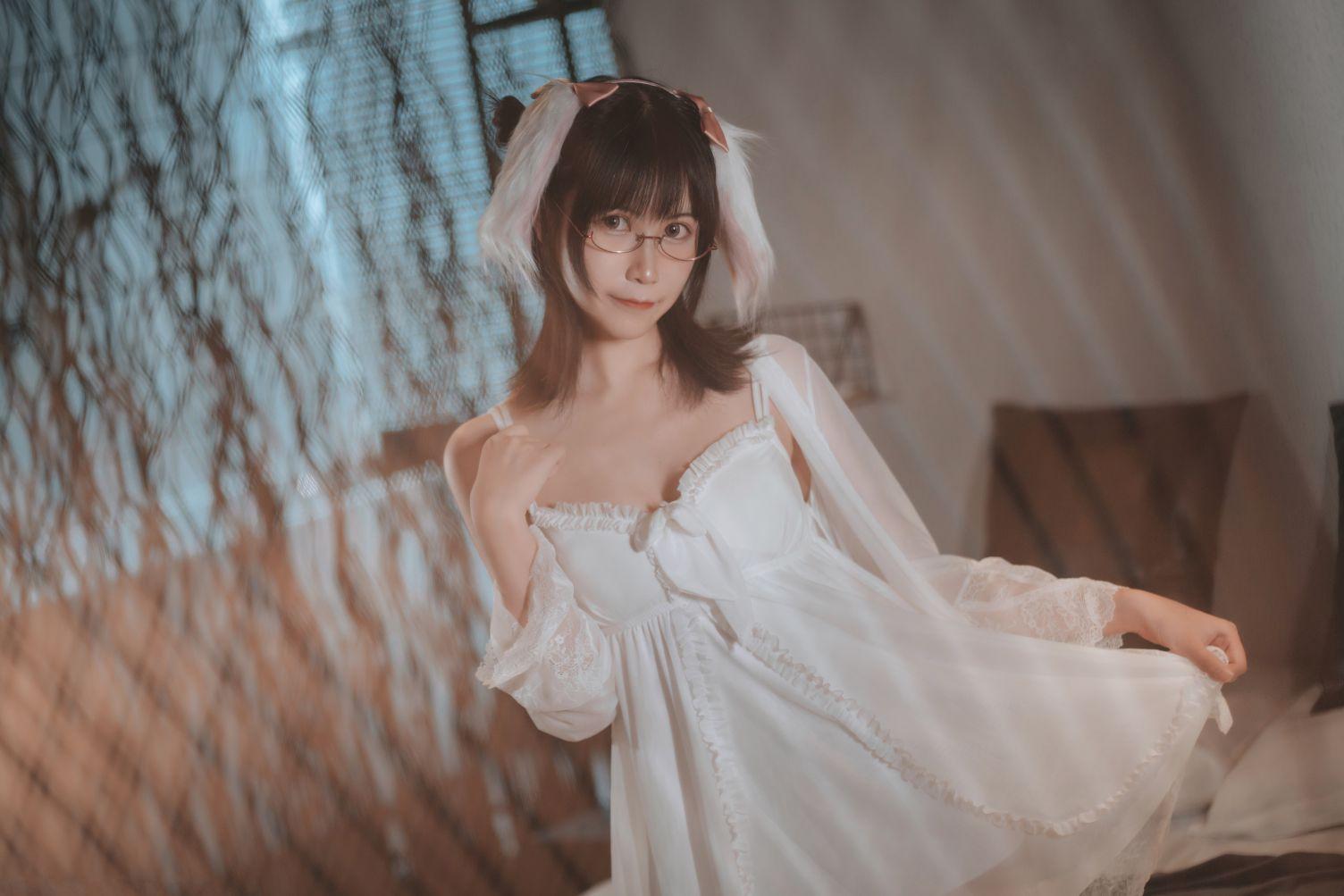 微博妹子@逐月SU—睡衣兔子 [28P125MB] - 图片7