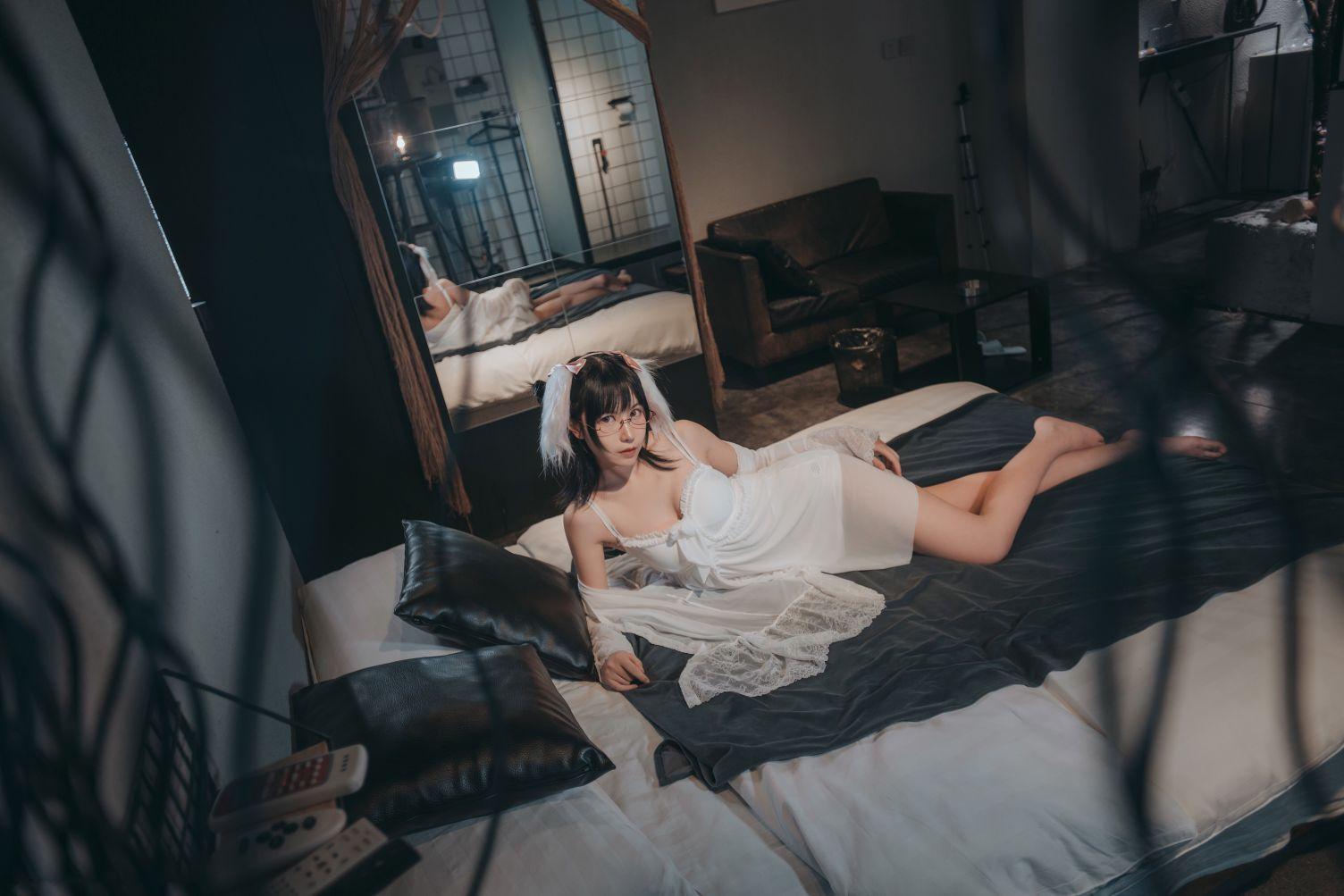 微博妹子@逐月SU—睡衣兔子 [28P125MB] - 图片6