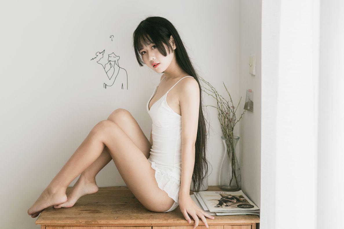 微博网红妹子@萌芽儿o0 民宿 [20P90MB] - 图片3