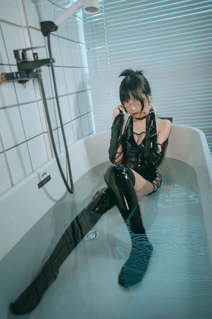 微博妹子@逐月SU—忍者 [27P101MB] - 图片4