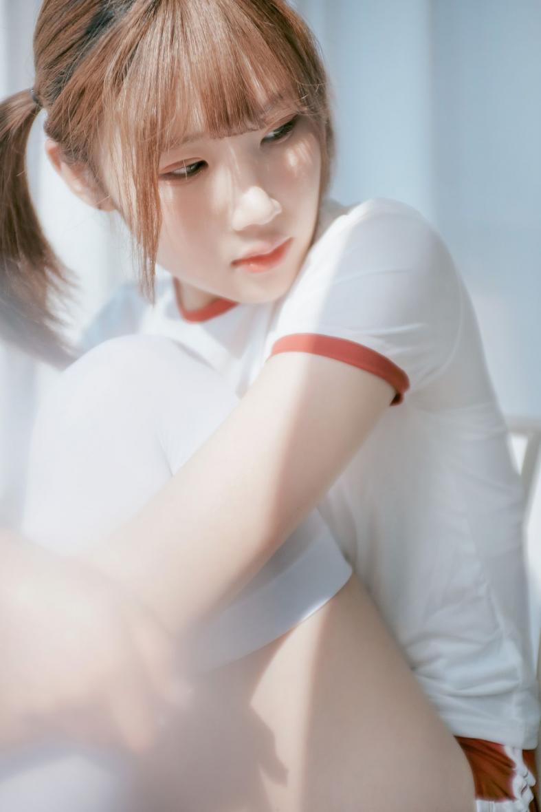 知名动漫博主@草莓酱娜 – 体操服 [19P91MB] - 图片2