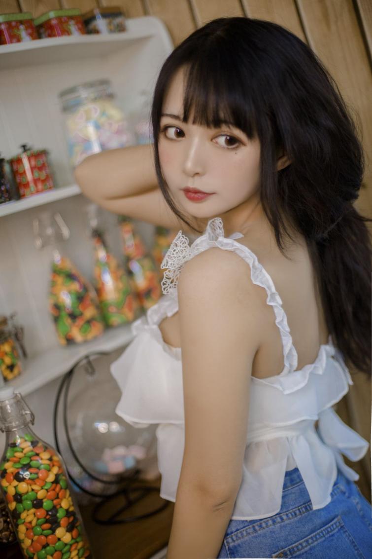 知名动漫博主@黑猫猫OvO 客厅 [16P74MB] - 图片8