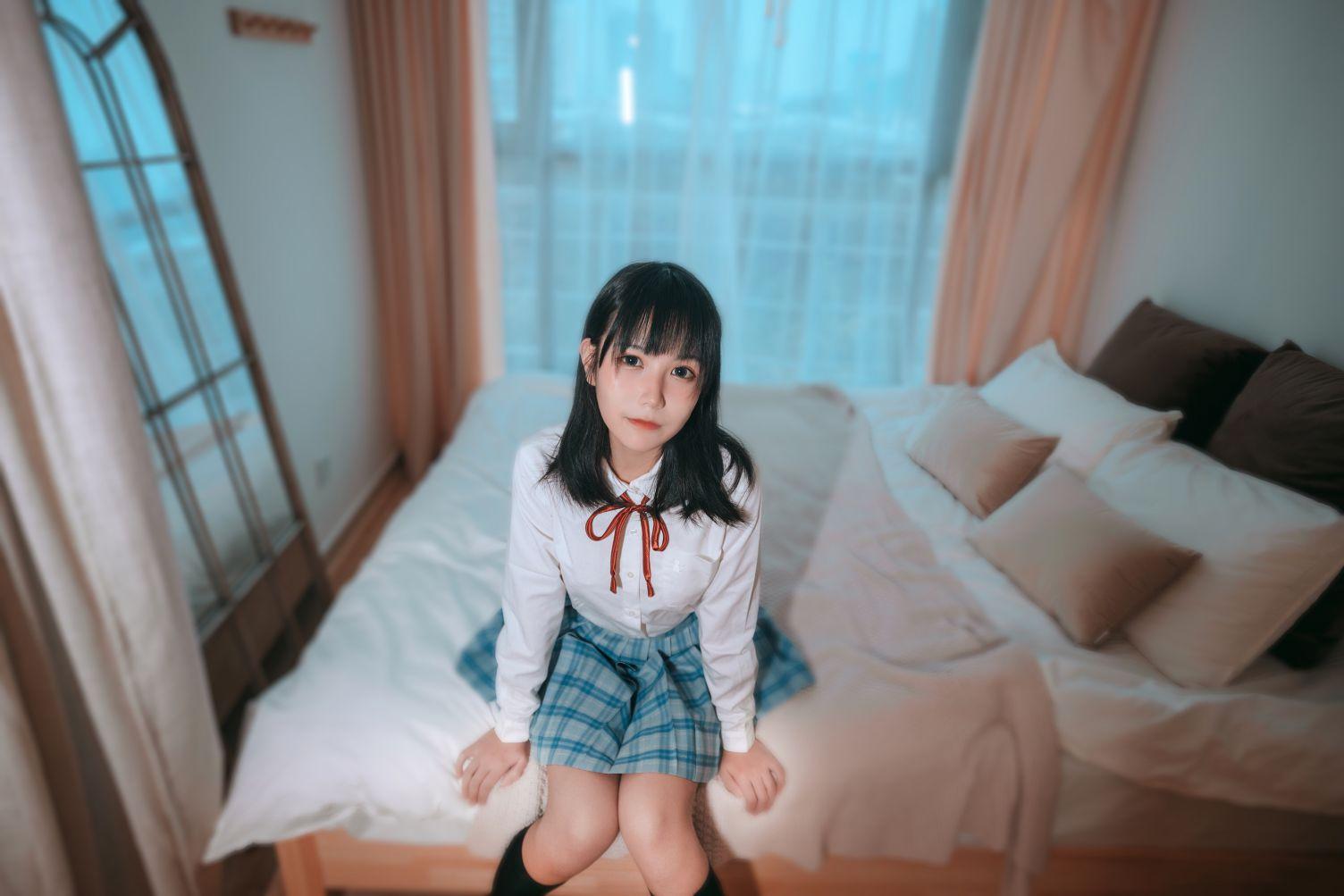 微博妹子@逐月Su 女儿的朋友 [14P54MB]