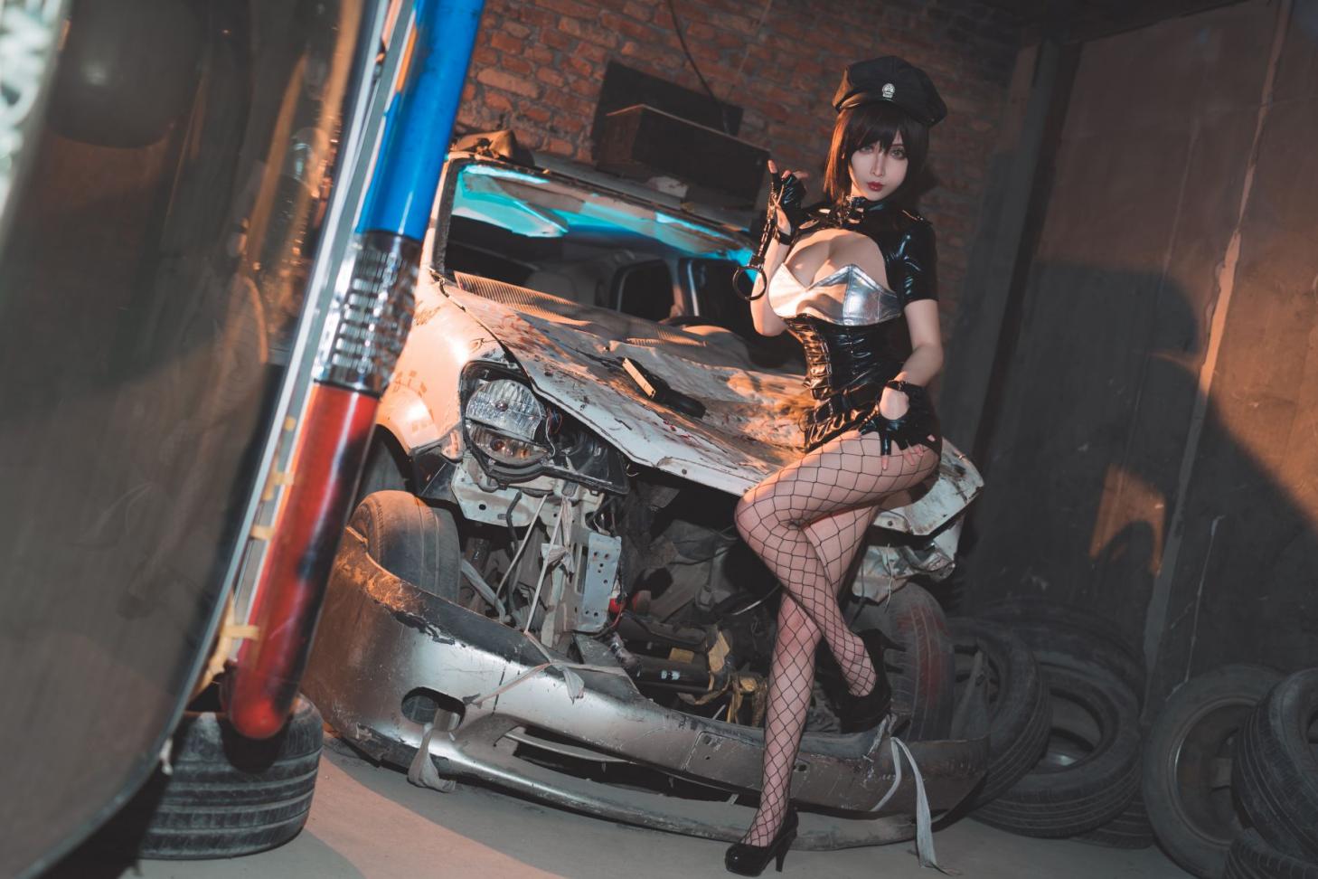知名动漫Coser@rioko凉凉子-实习警察 [20P199MB]