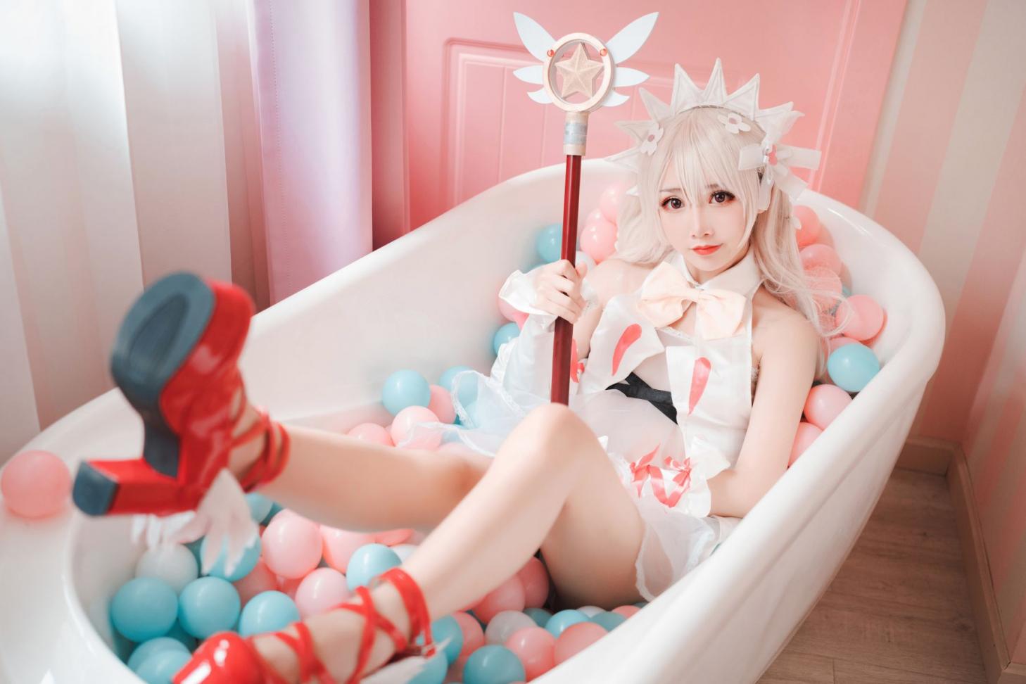 人气动漫Coser@面饼仙儿 伊莉亚 [14P138MB]