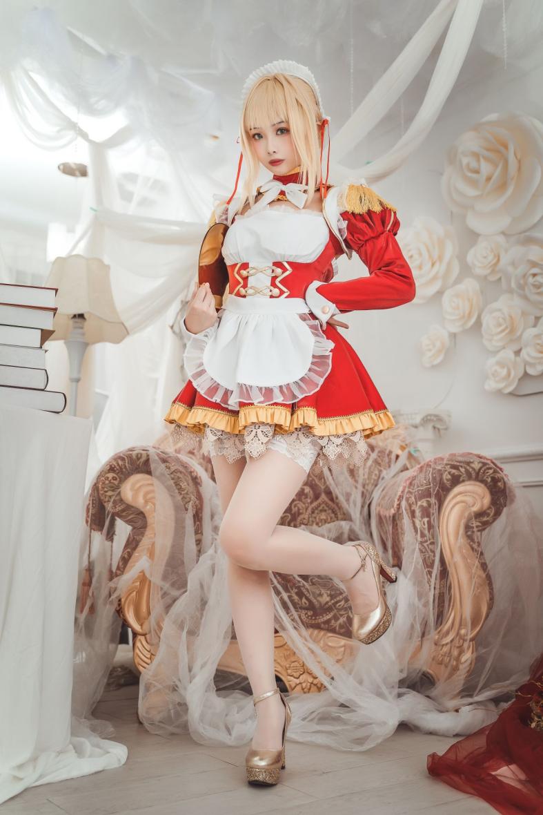 微博红人Coser@雯妹不讲道理 尼禄女仆 [20P264MB]