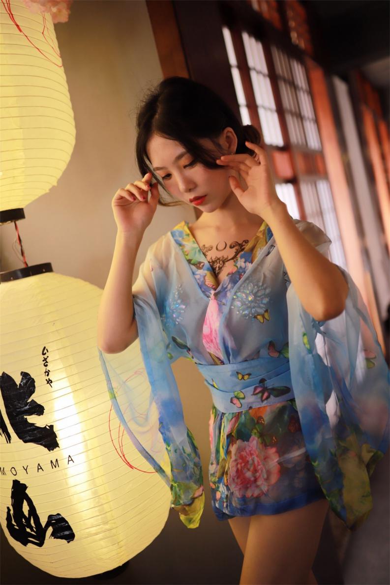 微博人气Coser@抖娘-利世-水蓝和服 [30P81MB]