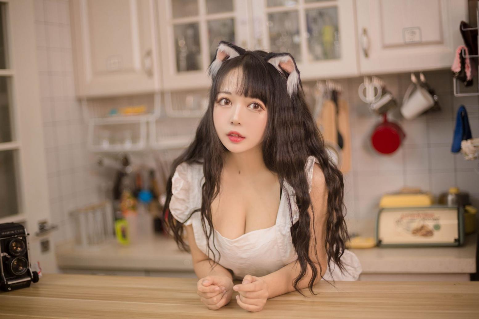 知名动漫博主@黑猫猫OvO 厨房 [11P74MB]
