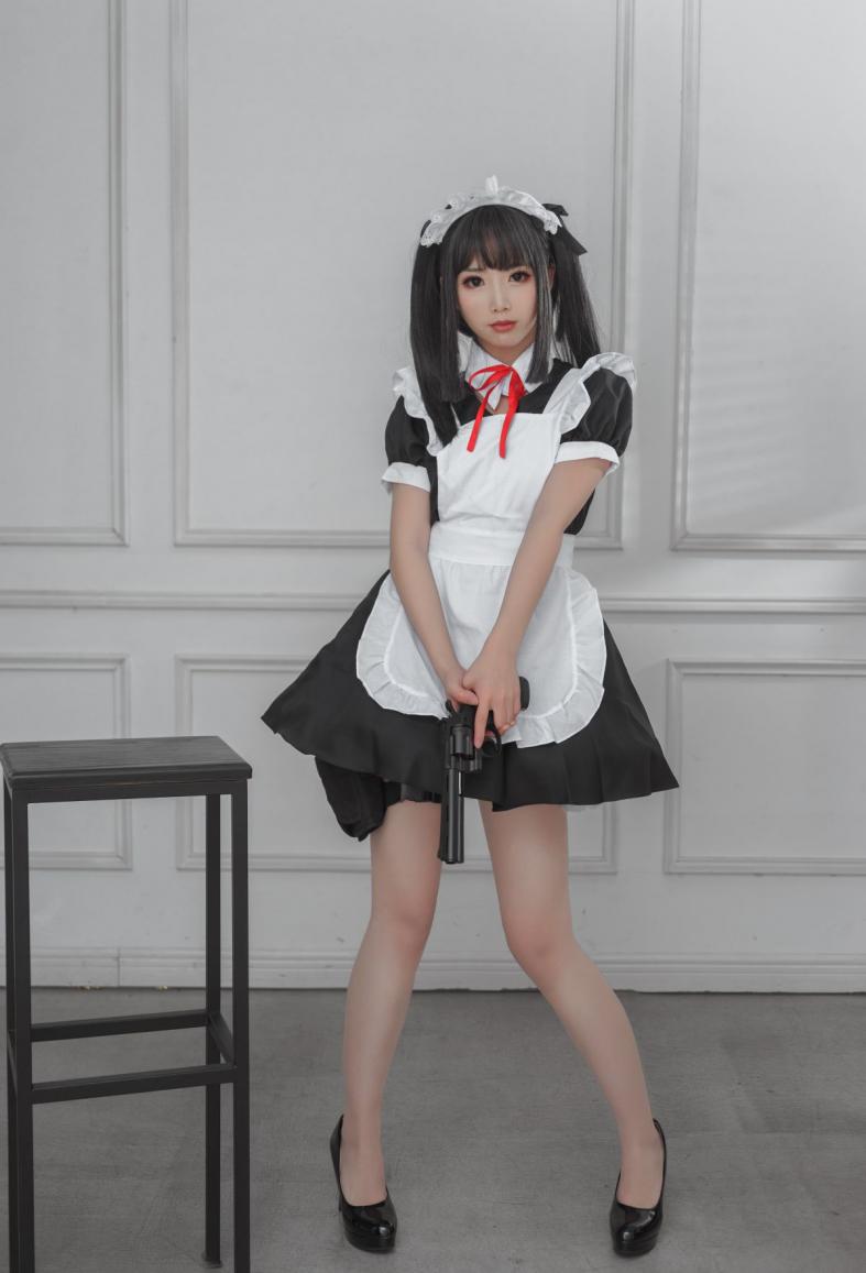 人气动漫Coser@面饼仙儿 左轮女仆 [15P124MB] - 图片2