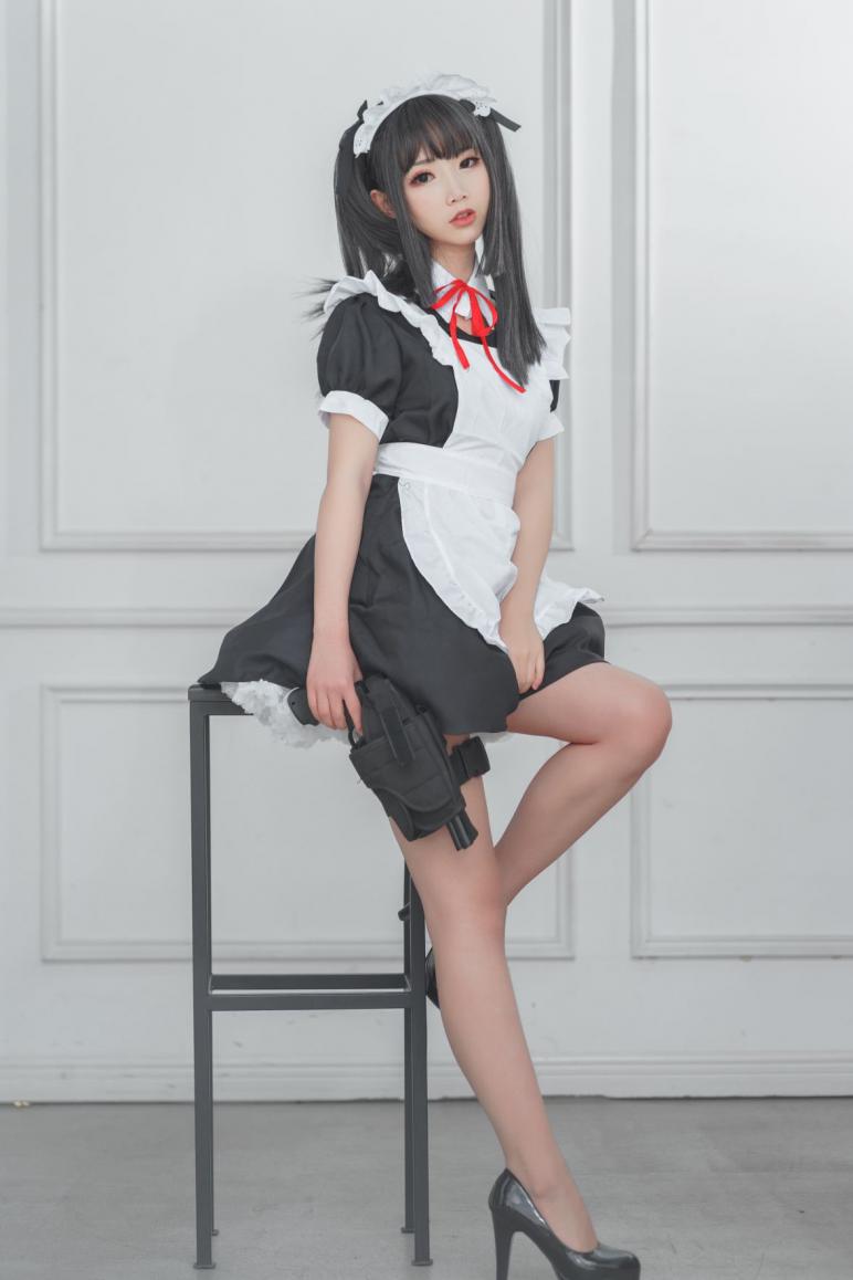 人气动漫Coser@面饼仙儿 左轮女仆 [15P124MB]