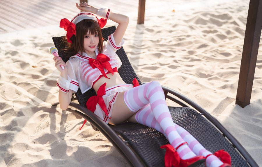 动漫Coser@瓜希酱 岛村卯月 泳衣 [30P130MB]