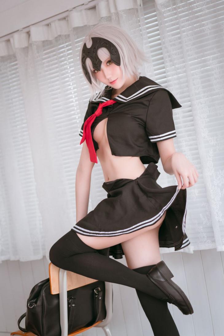 动漫Coser@瓜希酱 黑贞德 校服 [13P59MB] - 图片2