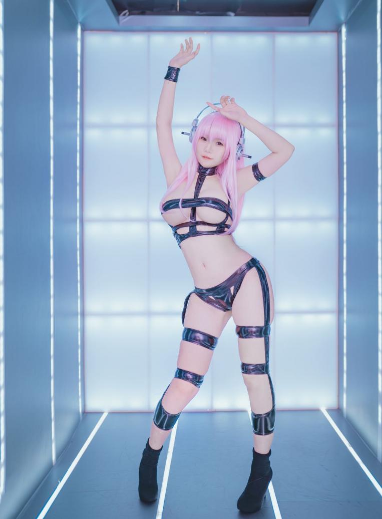 网红Coser@Yoko宅夏 索尼子胶带 [15P125MB] - 图片8