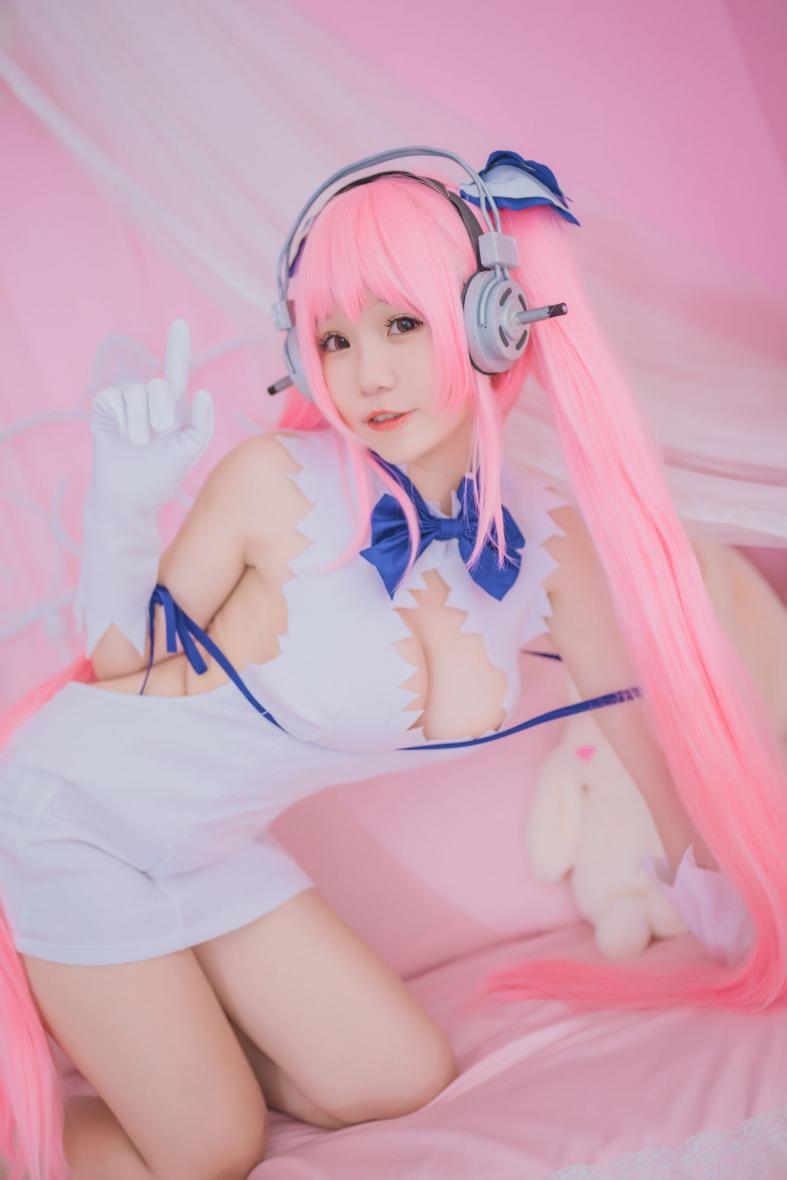 网红Coser@Yoko宅夏 索尼子赫斯提亚 [15P113MB]