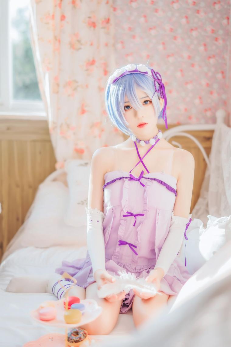 人气Coser@桜桃喵 蕾姆小睡裙 [40P639MB] - 图片2
