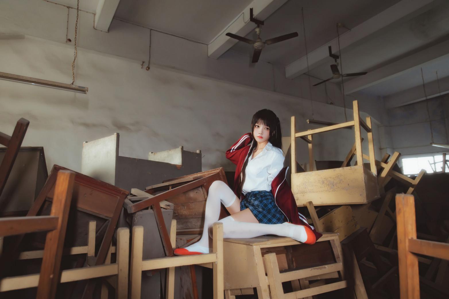人气Coser@桜桃喵-废弃教室 [38P717MB] - 图片8