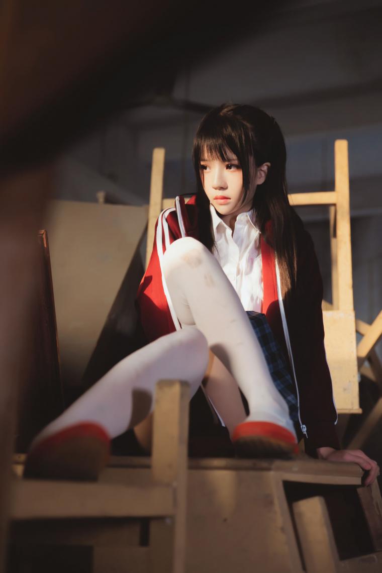 人气Coser@桜桃喵-废弃教室 [38P717MB] - 图片5