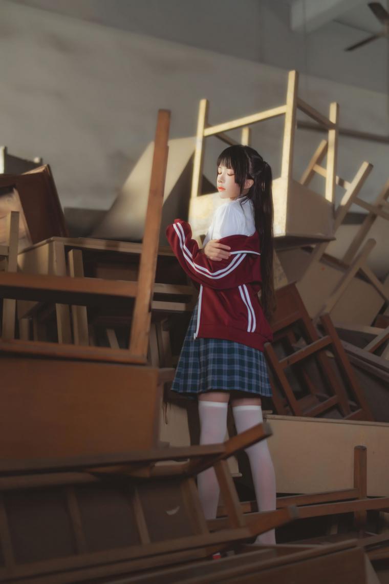 人气Coser@桜桃喵-废弃教室 [38P717MB] - 图片2