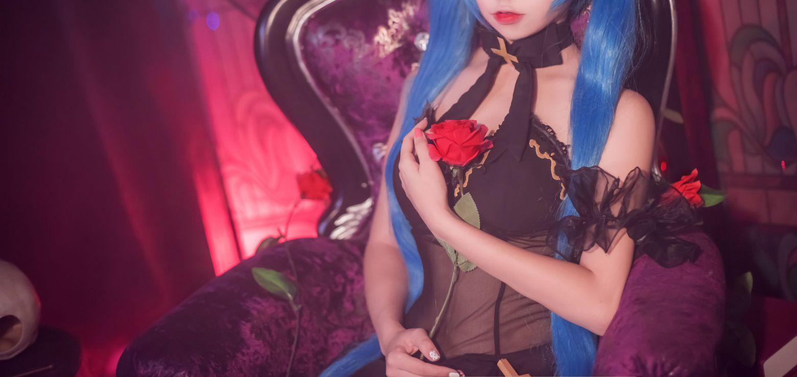 人气动漫博主@二佐Nisa 碧蓝航线 初音 [29P47MB] - 图片2