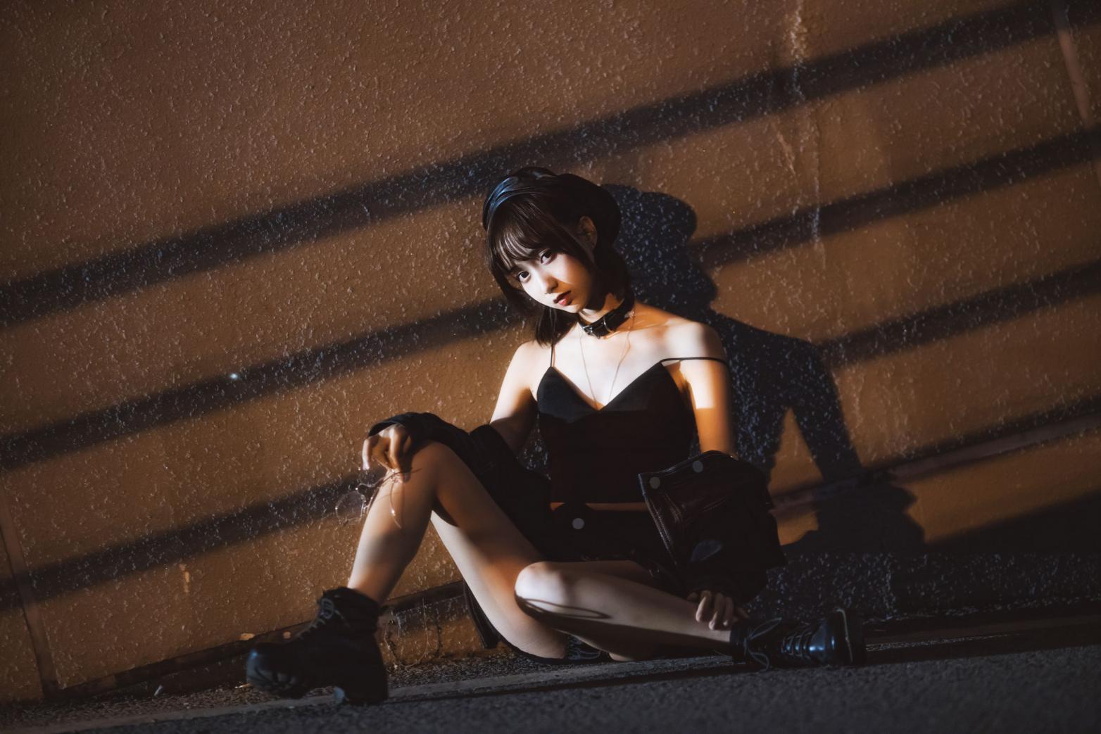 网红Coser@木绵绵OwO 室外短裙 [58P1.97G] - 图片3