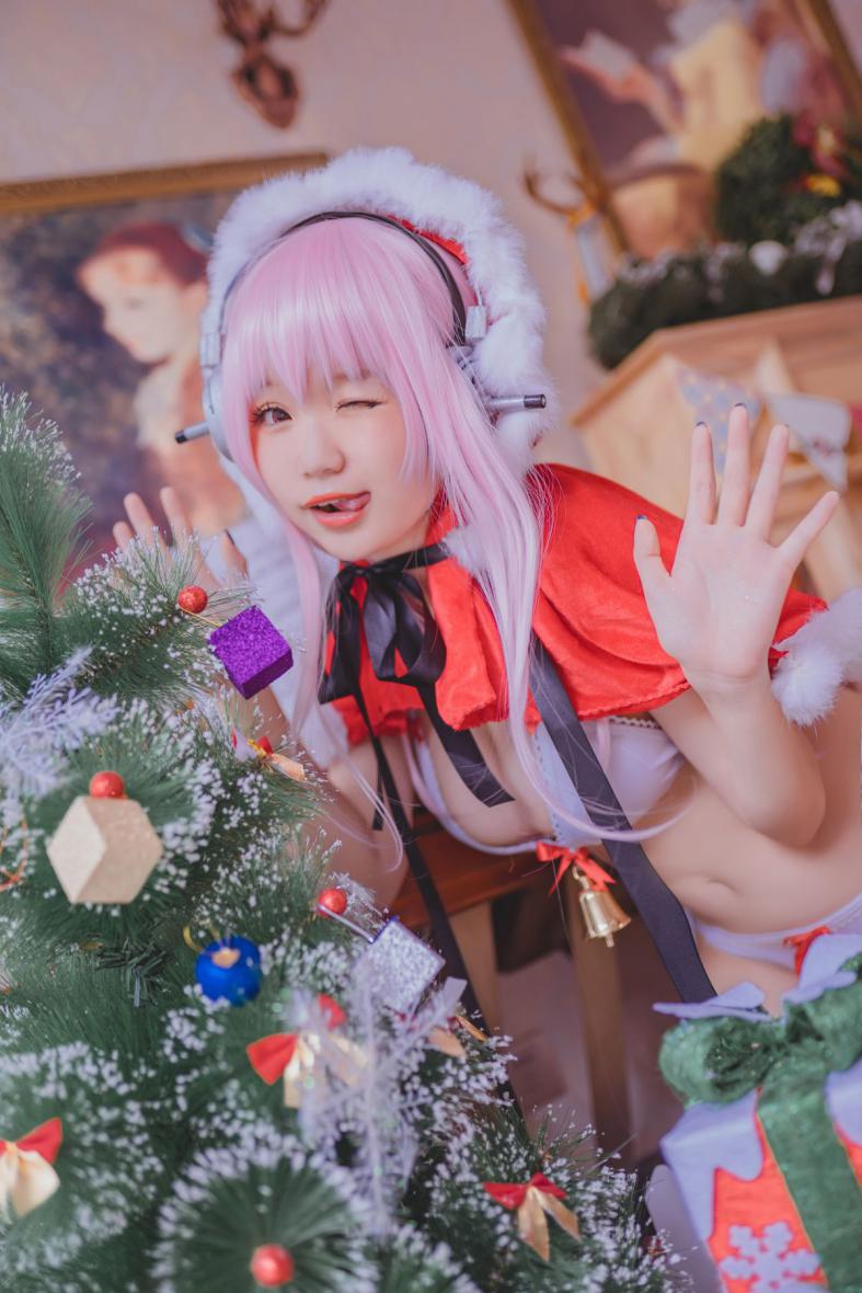 网红Coser@Yoko宅夏 索尼子圣诞 [18P200MB] - 图片2