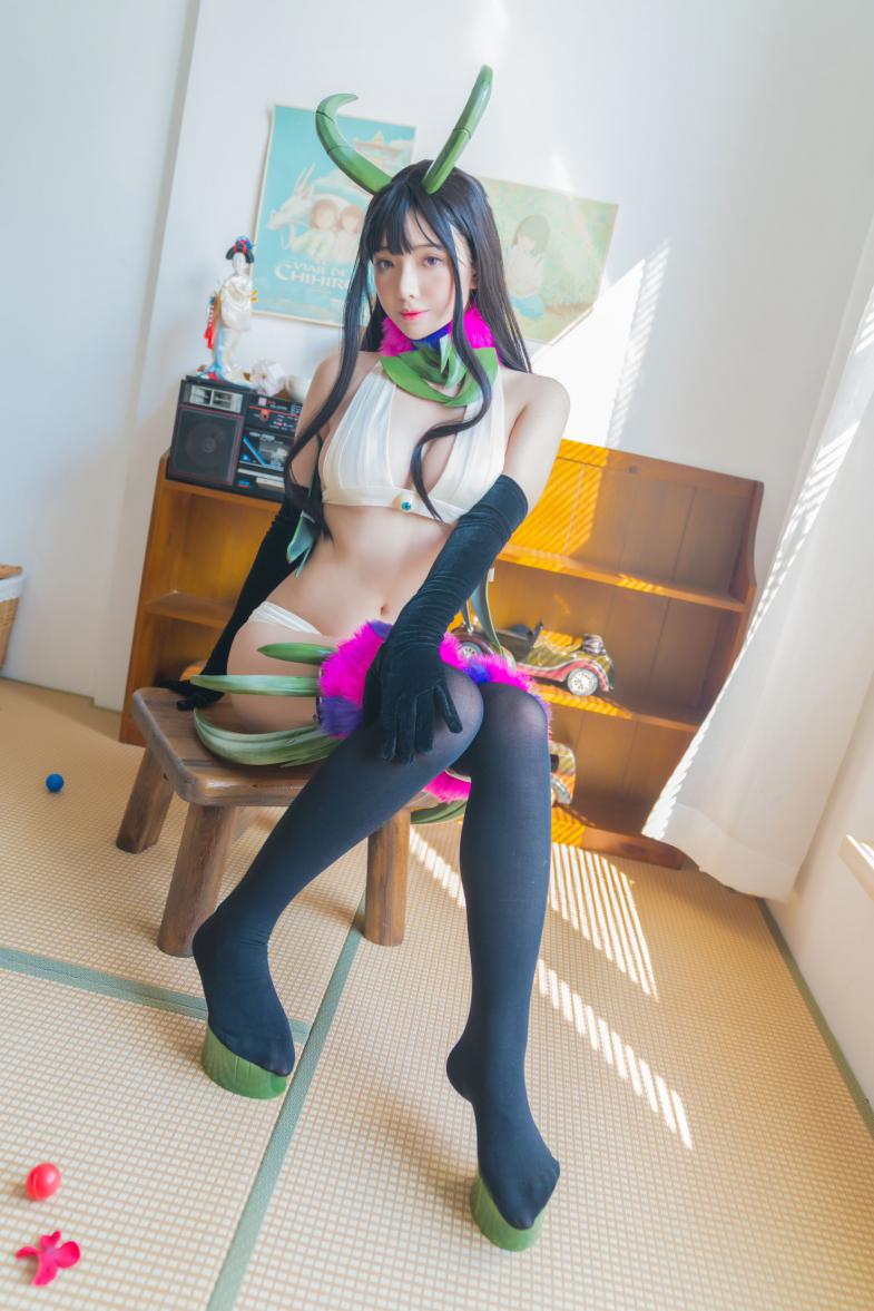 微博红人Coser@雯妹不讲道理 恶魔姐姐 [28P440MB] - 图片6