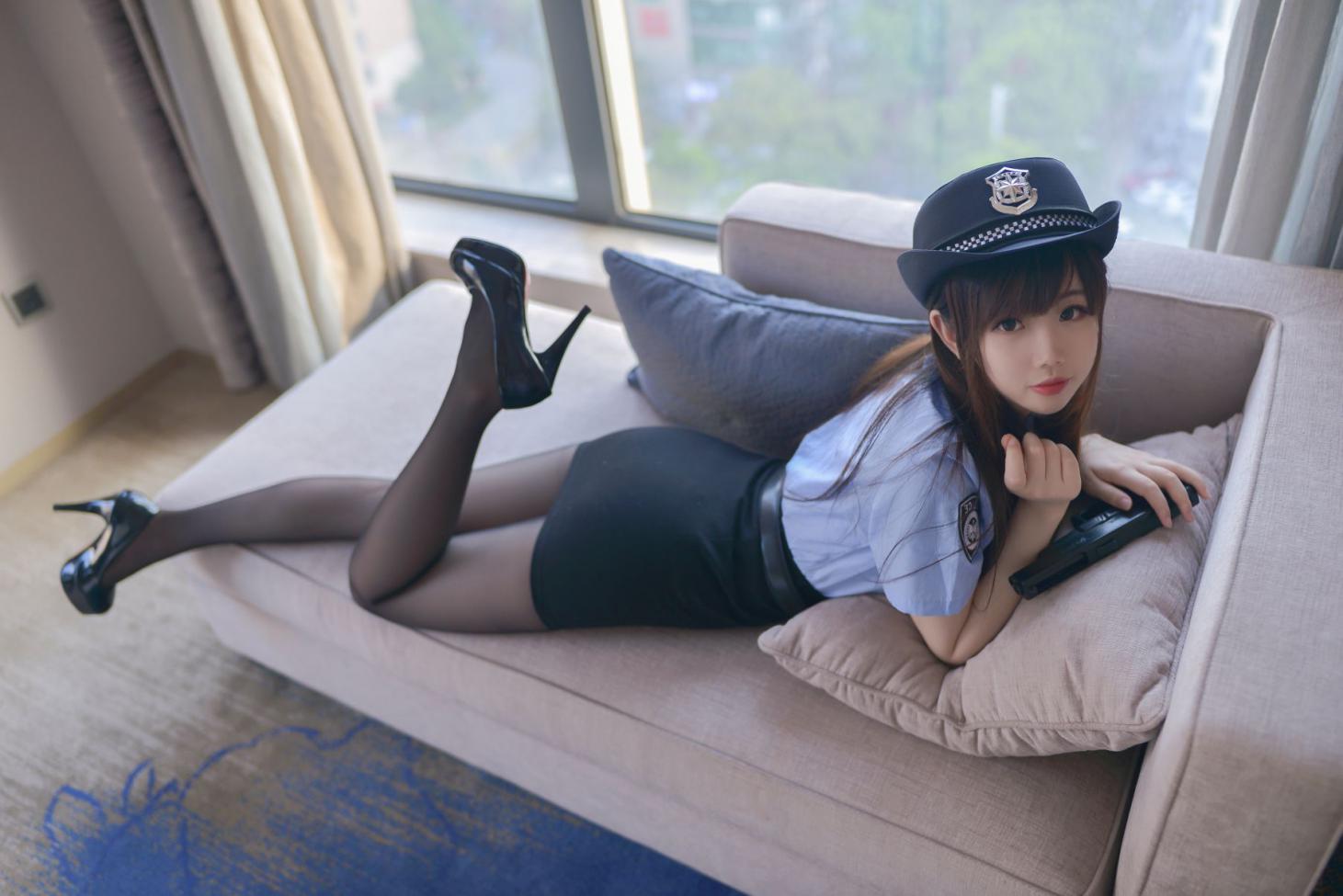 微博红人Coser@雪琪SAMA 女警 [50P1V781MB] - 图片2
