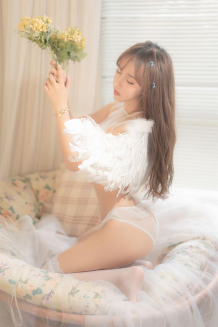 微博妹子@过期米线线喵 坠落天使 [64P87MB] - 图片5
