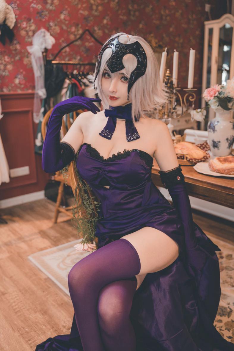 知名动漫Coser@rioko凉凉子 醉贞 [29P7V689MB]