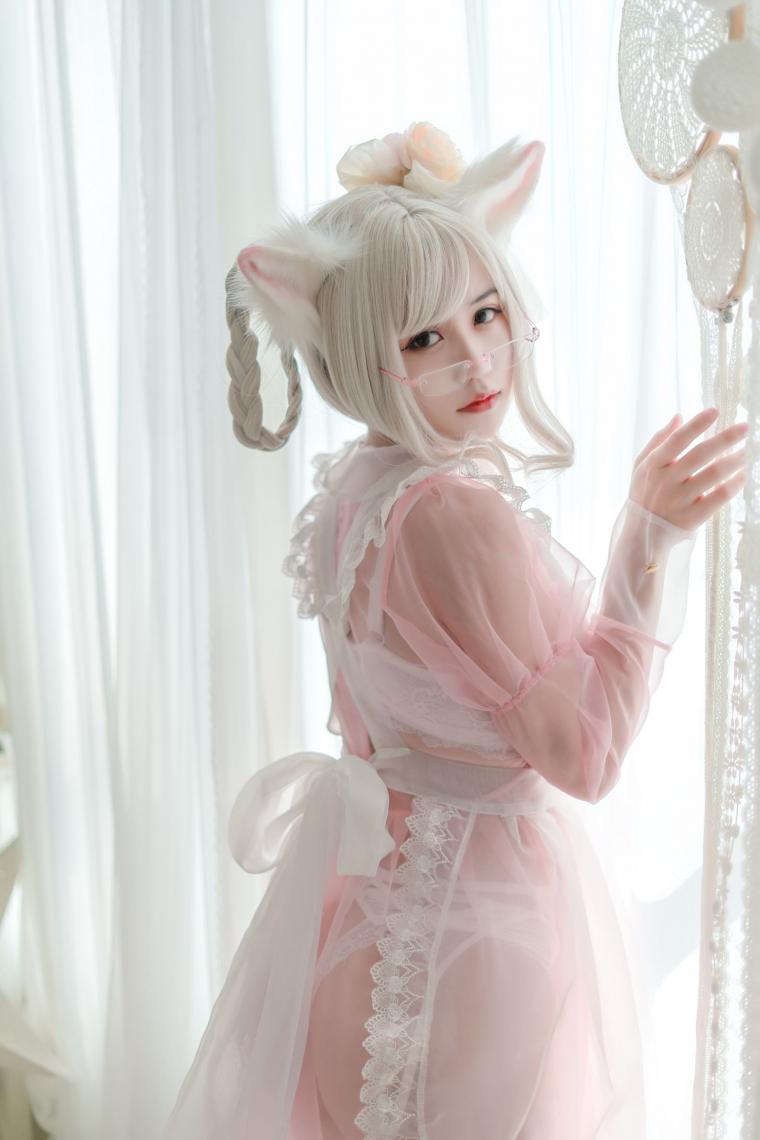 人气Coser@小仓千代 透明女仆粉色 [24P268MB] - 图片8