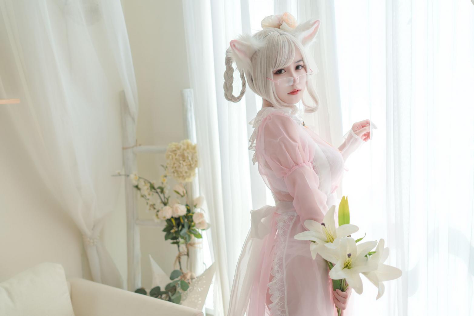 人气Coser@小仓千代 透明女仆粉色 [24P268MB] - 图片4