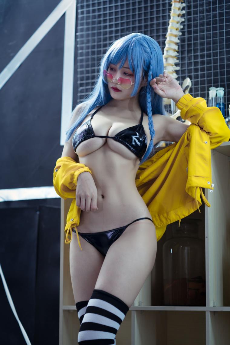 人气Coser@小仓千代 舰长写真 [40P506MB] - 图片2