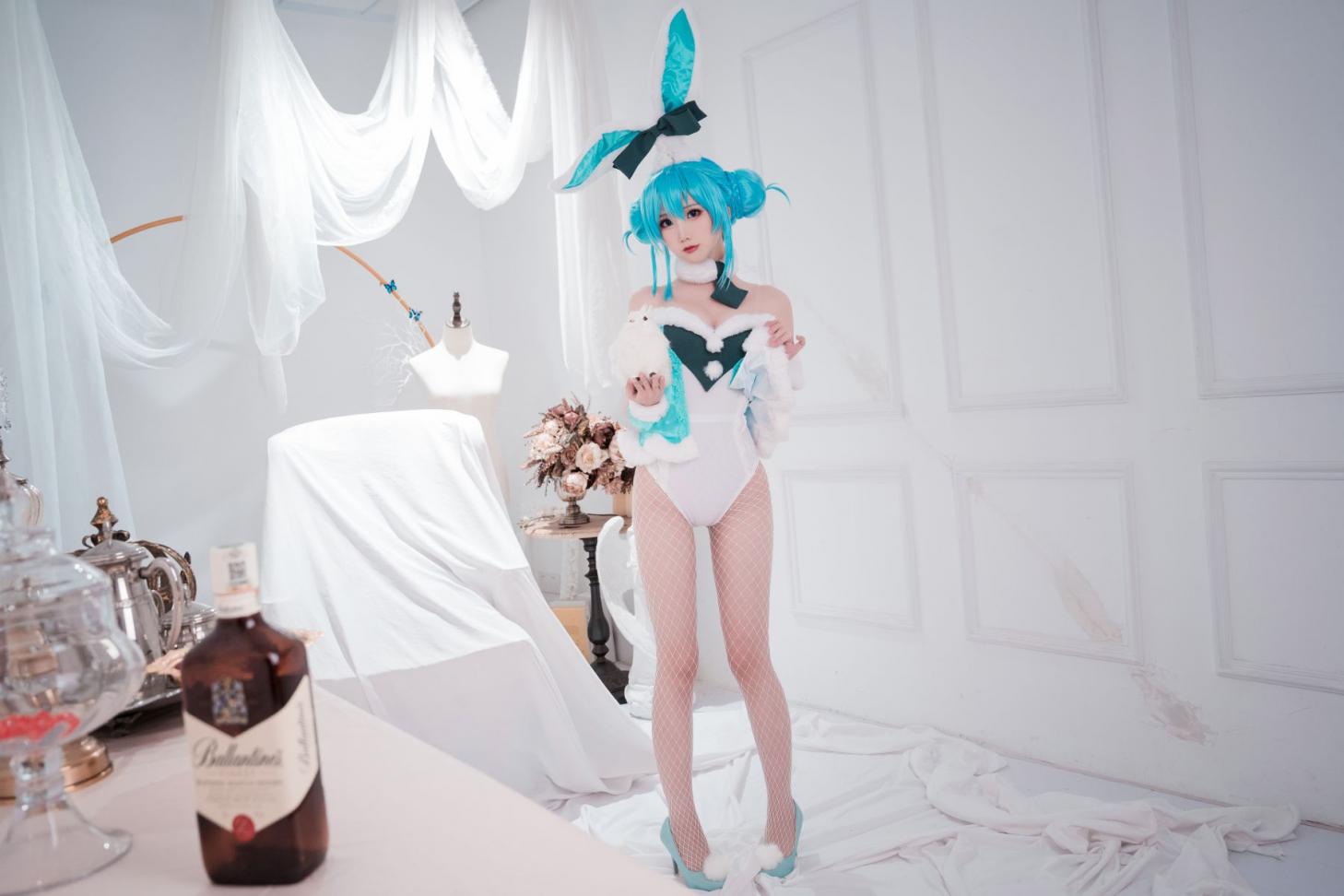 人气动漫Coser@面饼仙儿 初音兔女郎 [17P139MB] - 图片2