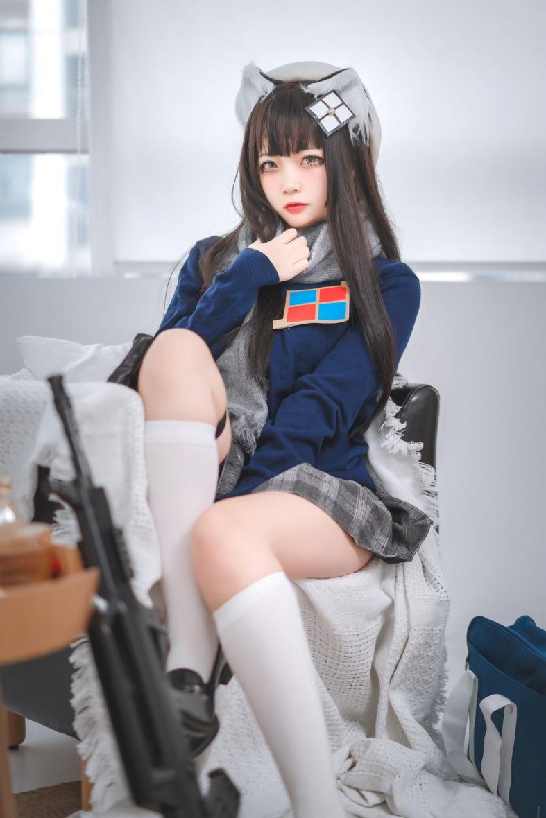人气动漫博主@二佐Nisa 少前95式jk [13P194MB] - 图片2