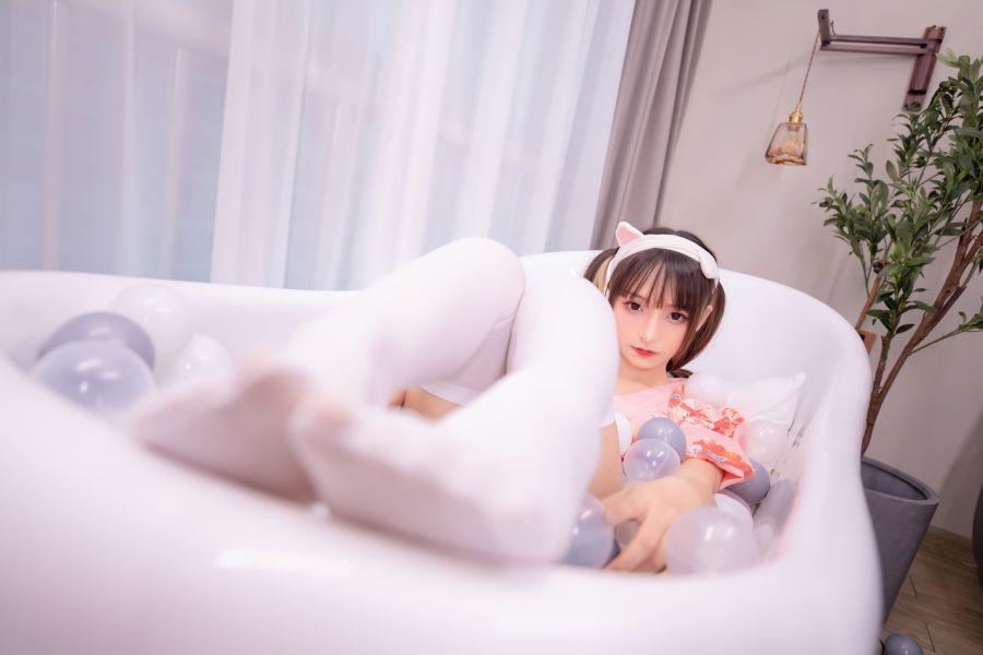 神楽坂真冬写真 《ガールズパフェ》雪糕少女 [150P2V645MB] - 图片3