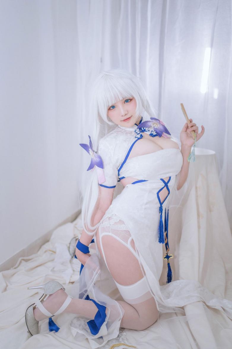 人气Coser@阿半今天很开心 光辉旗袍 [33P146MB] - 图片5