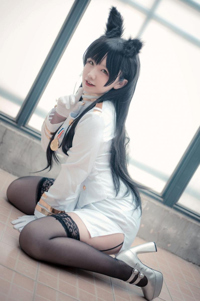 人气Coser@阿半今天很开心 爱宕 [24P103MB]
