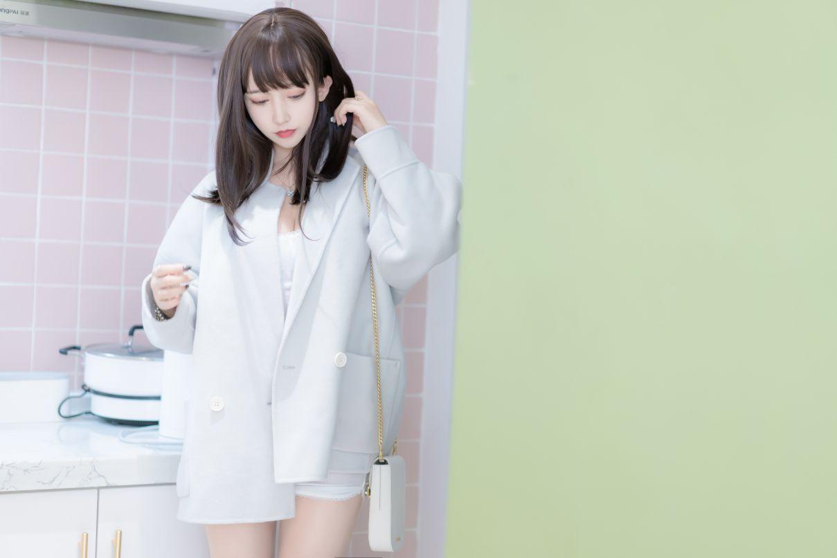 微博妹字@过期米线线喵 肉丝大姐姐 [87P107MB] - 图片8