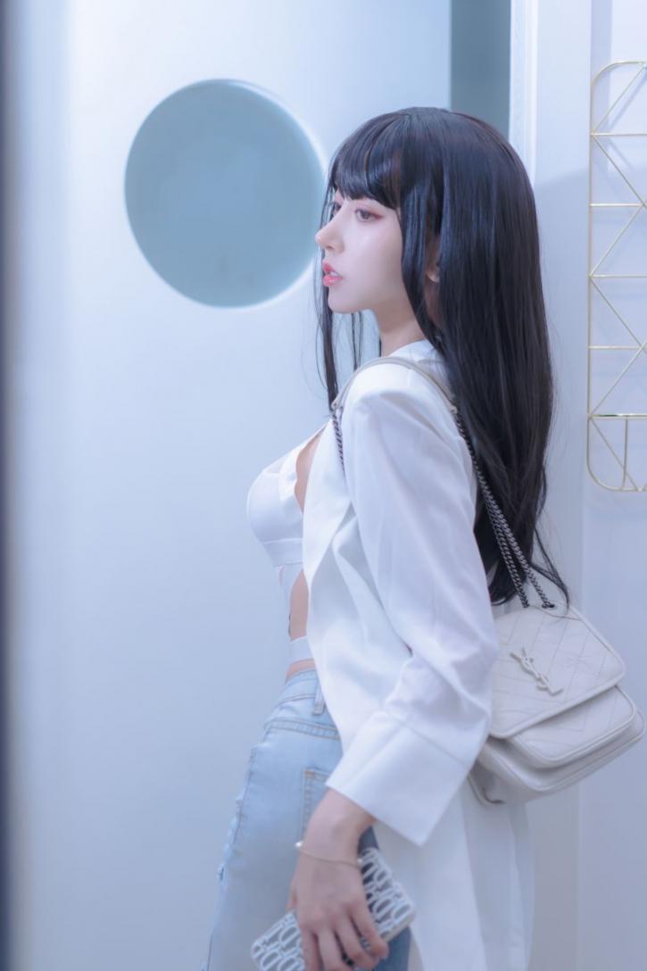 微博妹字@过期米线线喵 米线的休息日 [75P73MB] - 图片8