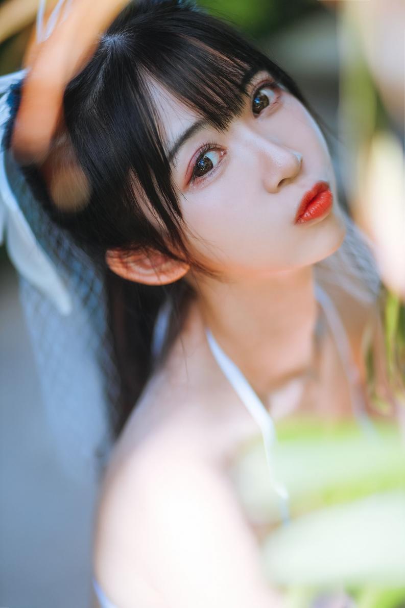 人气动漫Coser@鳗鱼霏儿 海边 [46P674MB]