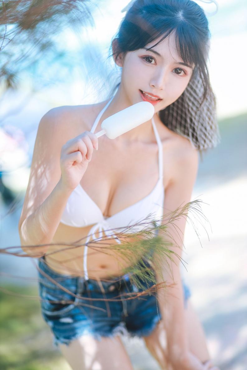 人气动漫Coser@鳗鱼霏儿 海边 [46P674MB] - 图片3