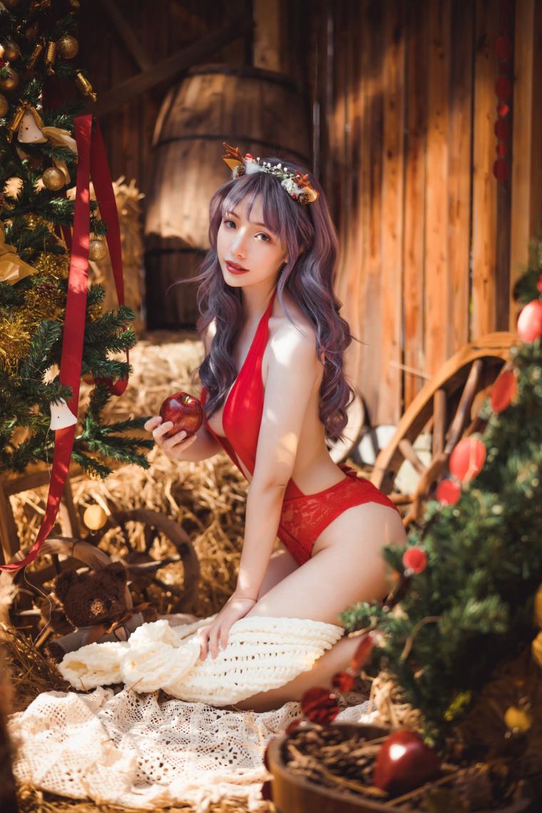 微博红人Coser@雯妹不讲道理 2020圣诞 [30P562MB] - 图片3