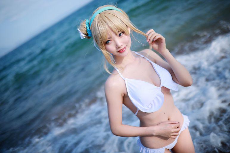 微博人气Coser@抖娘-利世 海边索米 [30P88MB] - 图片4
