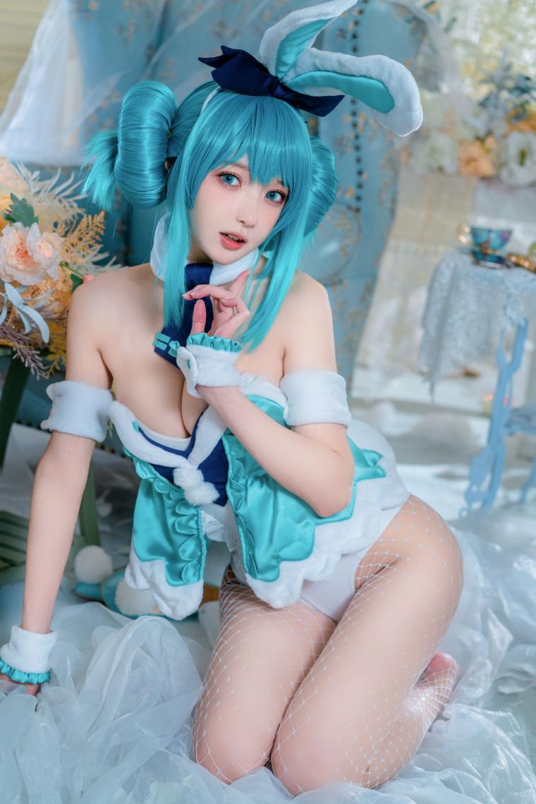 动漫博主@阿包也是兔娘 白兔miku [28P664MB] - 图片6